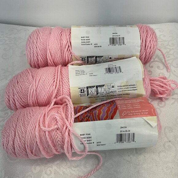 Caron Simply Baby Yarn Bundle 3 Skeins Baby Pink 100% Acrylic Medium 4 Weight - Picture 1 of 3